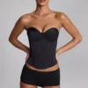 Sabrine Slinky Jersey Low-Rise Hotpants in Schwarz Sabrine Slinky Jersey Low-Rise Hotpants in Schwarz