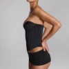 Sabrine Slinky Jersey Low-Rise Hotpants in Schwarz Sabrine Slinky Jersey Low-Rise Hotpants in Schwarz