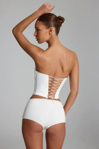 Sabrine Slinky Jersey Low-Rise Hotpants in Weiß