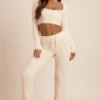 Safia Flauschige Strickhose mit weitem Bein in Elfenbein Safia Flauschige Strickhose mit weitem Bein in Elfenbein