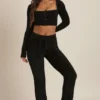 Safia – Weite Hose aus flauschigem Strick in Schwarz Safia – Weite Hose aus flauschigem Strick in Schwarz