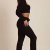Safia – Weite Hose aus flauschigem Strick in Schwarz Safia – Weite Hose aus flauschigem Strick in Schwarz