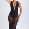 Safira Ruched Plunge Midaxi-Kleid in Schwarz