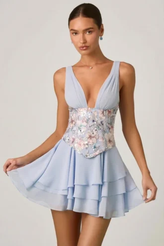 Sakura Minikleid mit Rüschenverzierung in Blumenblau