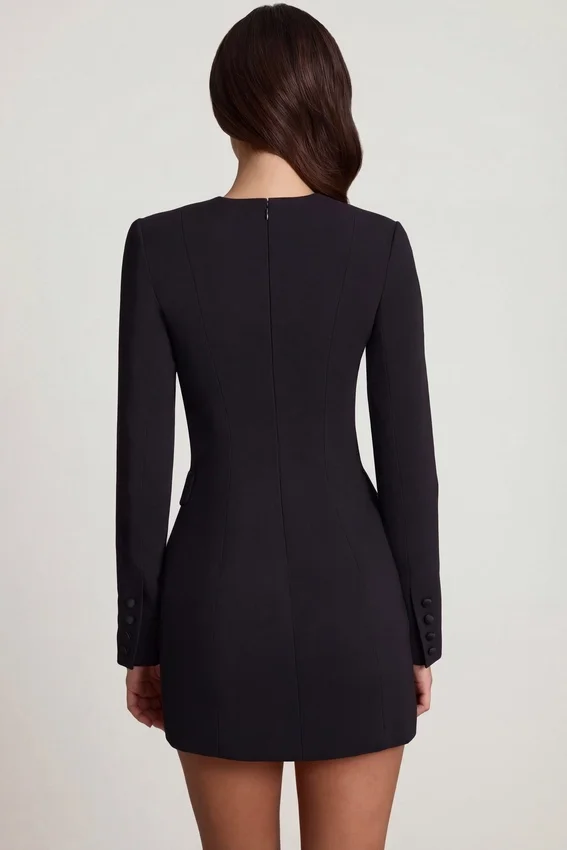 Samantae Strukturiertes Einreiher-Blazer-Minikleid in Schwarz Samantae Strukturiertes Einreiher-Blazer-Minikleid in Schwarz