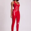 Samara Vinyl-Leggings mit hoher V-Taille in Feuerrot Samara Vinyl-Leggings mit hoher V-Taille in Feuerrot