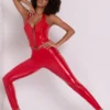 Samara Vinyl-Leggings mit hoher V-Taille in Feuerrot Samara Vinyl-Leggings mit hoher V-Taille in Feuerrot