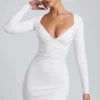 Sana Modal-Minikleid mit Rüschen und langen Ärmeln in Weiß Sana Modal-Minikleid mit Rüschen und langen Ärmeln in Weiß