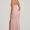 Sansel verziertes Neckholder-Kleid in Lavendelrosa