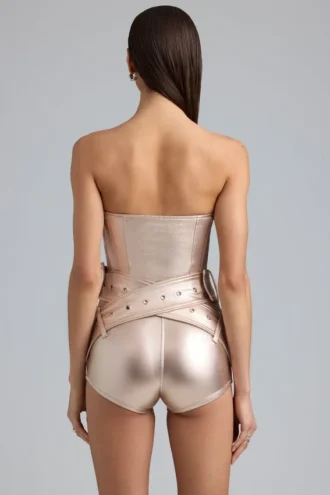 Sasha Metallic-Denim-Playsuit mit Gürtel und Korsett in Champagner Sasha Metallic-Denim-Playsuit mit Gürtel und Korsett in Champagner