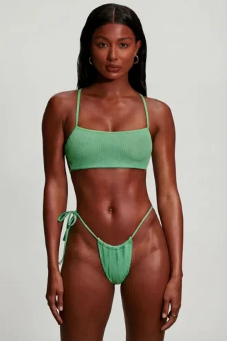 Seersucker-Bikinioberteil mit Trägern und U-Ausschnitt in Seafoam Green