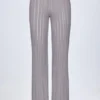 Selara Mid-Rise Flared Trousers in Silber Selara Mid-Rise Flared Trousers in Silber