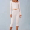 Selene Strick-Caprihose mit mittlerer Leibhöhe in Elfenbein Selene Strick-Caprihose mit mittlerer Leibhöhe in Elfenbein