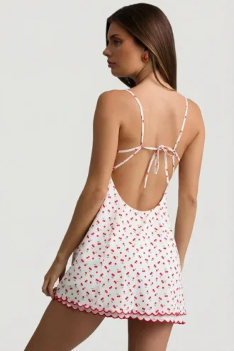 Seliora A-Linien-Minikleid mit gewelltem Rückenausschnitt und Kirschprint