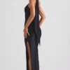 Sheril Asymmetrisches Maxikleid mit Schaldetail in Schwarz