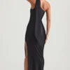 Sheril Asymmetrisches Maxikleid mit Schaldetail in Schwarz