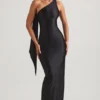 Sheril Asymmetrisches Maxikleid mit Schaldetail in Schwarz