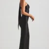 Sheril Asymmetrisches Maxikleid mit Schaldetail in Schwarz