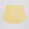 Shorts mit Knopfdetail und mittlerer Leibhöhe in Zitrone Shorts mit Knopfdetail und mittlerer Leibhöhe in Zitrone