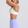 Shorts mit mittlerer Leibhöhe in Periwinkle