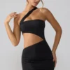 Shyla Slinky Jersey Rüschen-Cut-Out-Minikleid in Schwarz Shyla Slinky Jersey Rüschen-Cut-Out-Minikleid in Schwarz