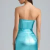 Simone Metallic-Denim-Minikleid mit Gürtel und trägerlosem Ausschnitt in Aqua Simone Metallic-Denim-Minikleid mit Gürtel und trägerlosem Ausschnitt in Aqua