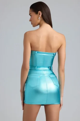 Simone Metallic-Denim-Minikleid mit Gürtel und trägerlosem Ausschnitt in Aqua