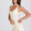 Skort aus geripptem Strick mit Bindeband in Creme