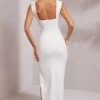Sloane Maxikleid mit hohem Schlitz und tiefem Ausschnitt in Weiß Sloane Maxikleid mit hohem Schlitz und tiefem Ausschnitt in Weiß
