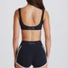 Soft Active Contrast Mini-Shorts in Schwarz