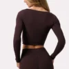 Soft Active Crop-Top mit gedrehtem Vorderteil in Espresso Soft Active Crop-Top mit gedrehtem Vorderteil in Espresso