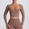 Soft Active Crop-Top mit Herzausschnitt in Mokka Soft Active Crop-Top mit Herzausschnitt in Mokka
