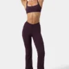 Soft Active Leggings mit Rüschen und ausgestelltem Bein in Plum Soft Active Leggings mit Rüschen und ausgestelltem Bein in Plum