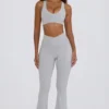 Soft Active Leggings mit V-förmigem Bund, Taschen und ausgestelltem Bein in Grau Soft Active Leggings mit V-förmigem Bund, Taschen und ausgestelltem Bein in Grau