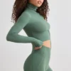 Soft Active Rollkragen-Crop-Top in Khaki