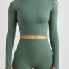 Soft Active Rollkragen-Crop-Top in Khaki