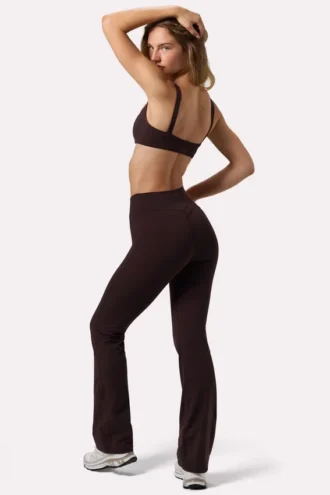 Soft Active Rüschen-Hose mit ausgestelltem Bein in Espresso