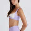 Soft Active Sport-BH mit gedrehter Vorderseite in Lila