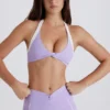 Soft Active Sport-BH mit gedrehter Vorderseite und Neckholder in Lila Soft Active Sport-BH mit gedrehter Vorderseite und Neckholder in Lila