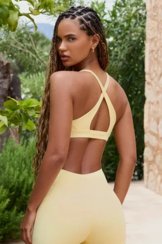 Soft Active Sport-BH mit gekreuzten Trägern in Lemon