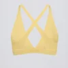 Soft Active Sport-BH mit gekreuzten Trägern in Lemon Soft Active Sport-BH mit gekreuzten Trägern in Lemon