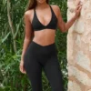 Soft Active Sport-BH mit gekreuzten Trägern in Schwarz Soft Active Sport-BH mit gekreuzten Trägern in Schwarz