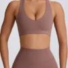 Soft Active Sport-BH mit V-Ausschnitt in Mocha Soft Active Sport-BH mit V-Ausschnitt in Mocha