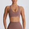 Soft Active Sport-BH mit V-Ausschnitt in Mocha Soft Active Sport-BH mit V-Ausschnitt in Mocha