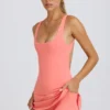 Soft Active Tennis-Kleid mit offenem Rücken in Koralle Soft Active Tennis-Kleid mit offenem Rücken in Koralle