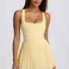 Soft Active Tennis-Kleid mit Plissee und offenem Rücken in Lemon Soft Active Tennis-Kleid mit Plissee und offenem Rücken in Lemon