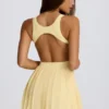 Soft Active Tennis-Kleid mit Plissee und offenem Rücken in Lemon Soft Active Tennis-Kleid mit Plissee und offenem Rücken in Lemon