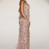 Solenna – Verziertes, trägerloses Bandeau-Kleid in Roségold Solenna – Verziertes, trägerloses Bandeau-Kleid in Roségold
