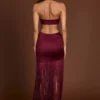 Solferina Maxikleid mit Fransen und tiefem Ausschnitt in Weinrot Solferina Maxikleid mit Fransen und tiefem Ausschnitt in Weinrot