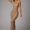 Soraya – Transparentes, verziertes Abendkleid mit hohem Ausschnitt in Mandel Soraya – Transparentes, verziertes Abendkleid mit hohem Ausschnitt in Mandel